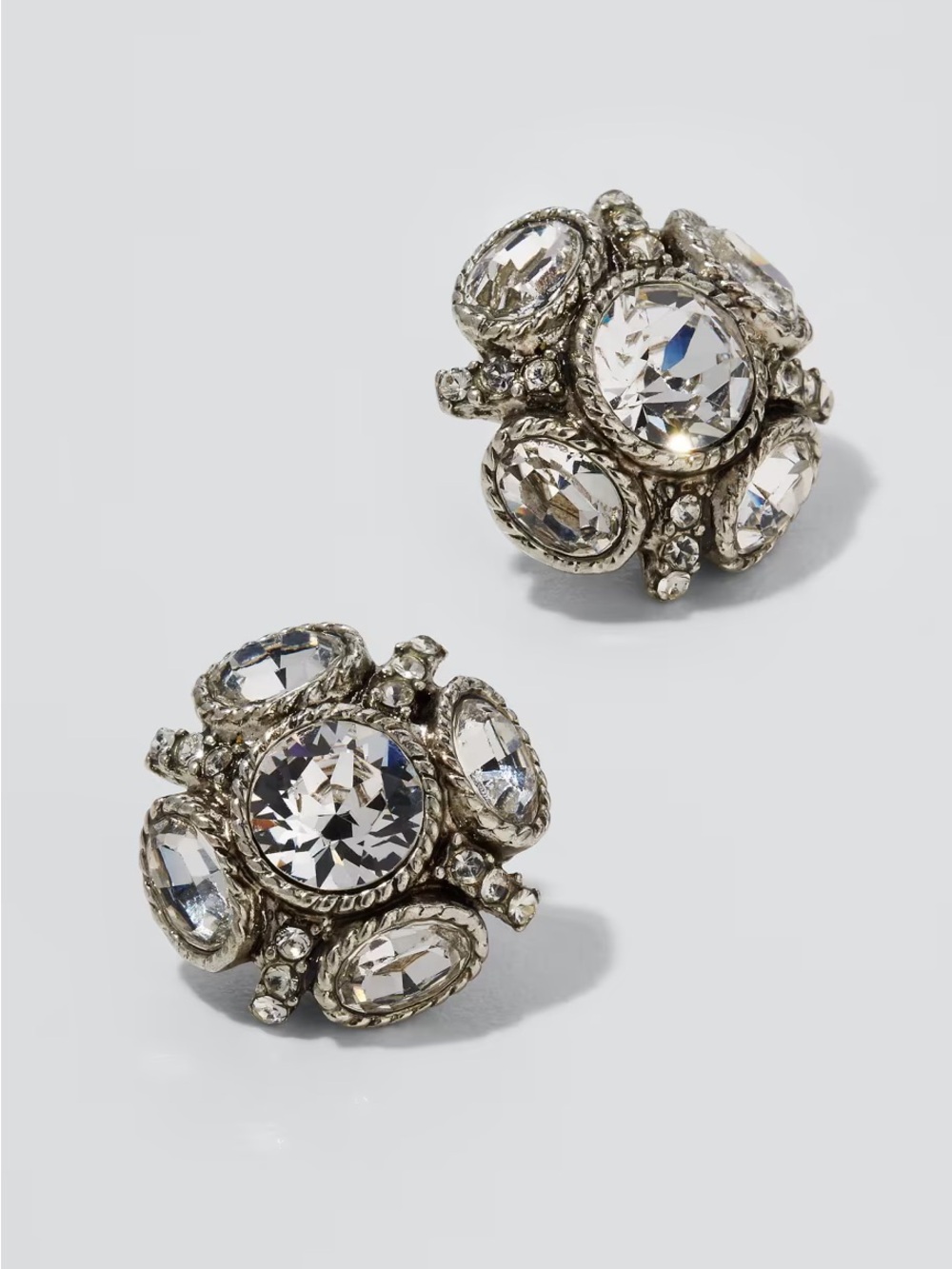 NWOT OSCAR DE LA RENTA Classic Button Stud Earrings Silver Tone Crystal